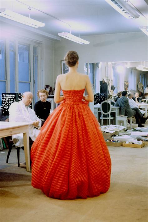 estudios de christian dior